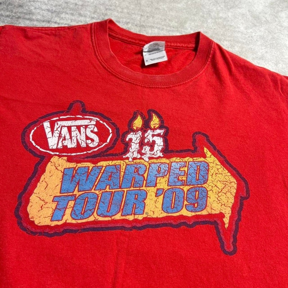 Vans Warped Tour 2009 Red Band Tee Size Small Gildan Festival Punk Emo - Picture 4 of 7